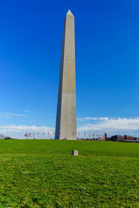 Washington monument against blue sky