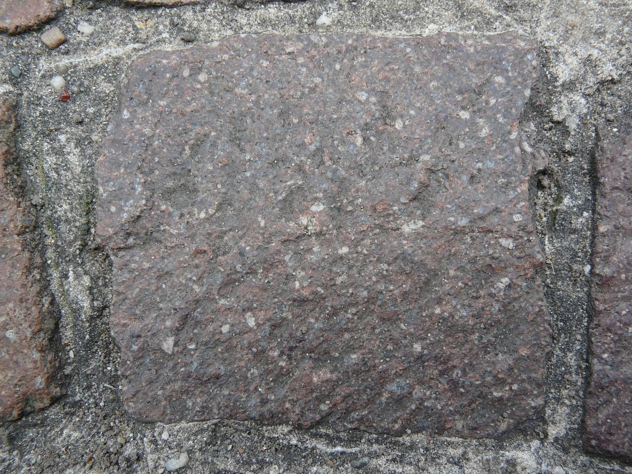 FULL FRAME SHOT OF WALL WITH ROCKS