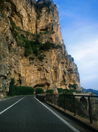 Road leading towards mountains