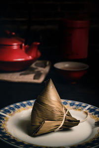 Zongzi is a delicacy that chinese people must eat during the dragon boat festival