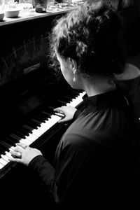 Lady playing piano