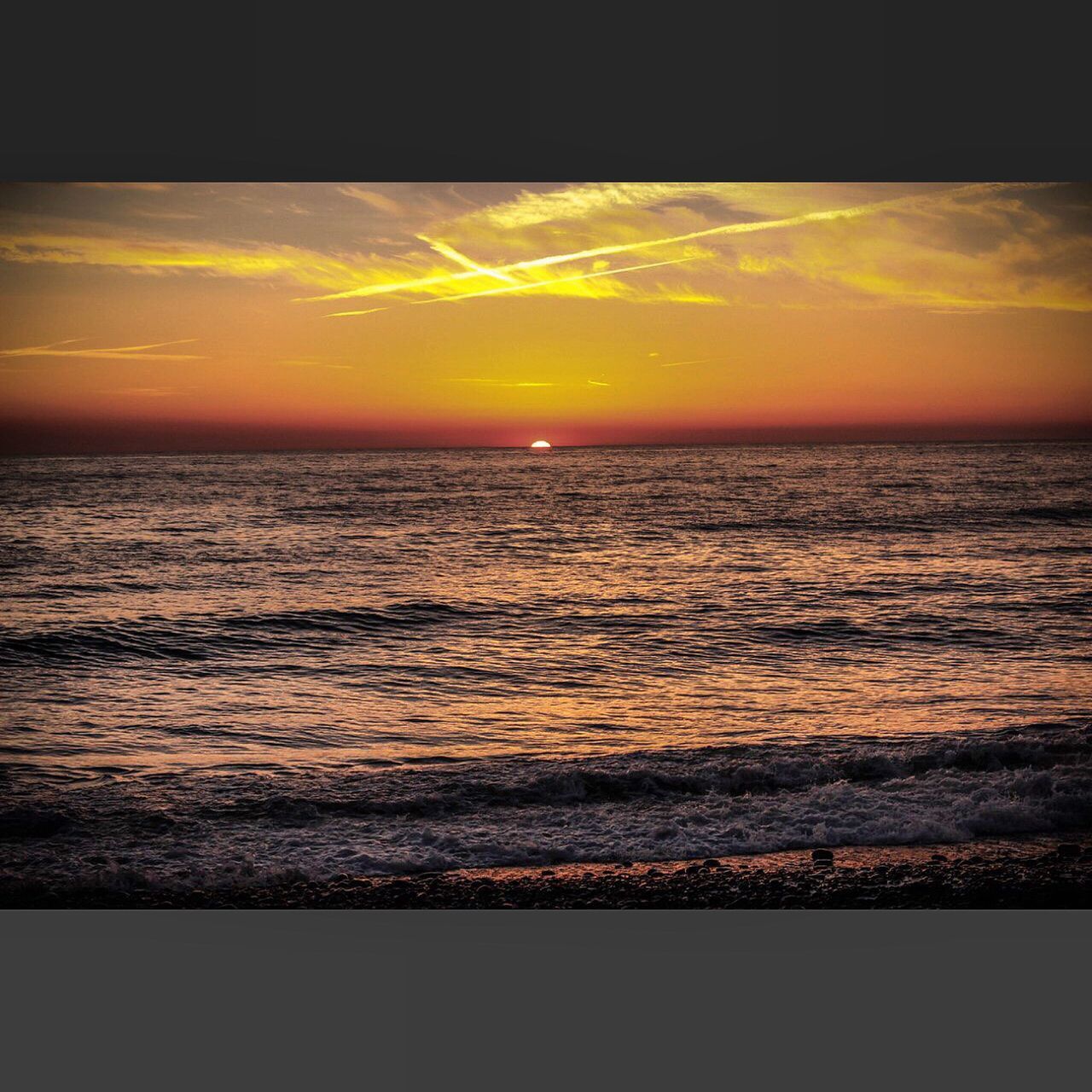 sea, sunset, horizon over water, water, scenics, tranquil scene, beauty in nature, orange color, sky, tranquility, idyllic, beach, nature, sun, seascape, reflection, shore, wave, rippled, ocean