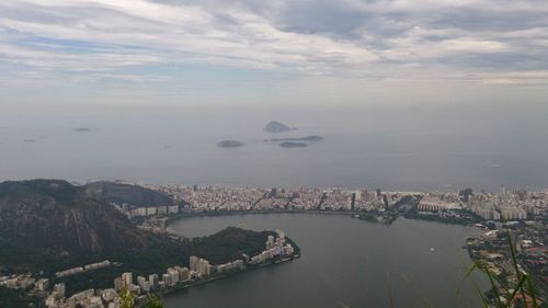 Aerial view of rio de janeiro against sky
