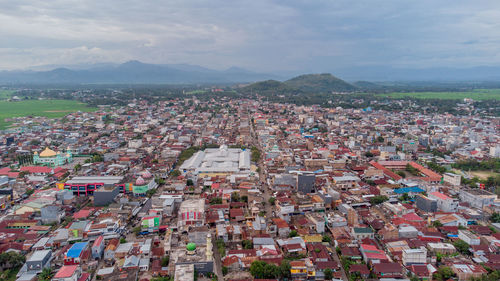 Pinrang, sulawesi selatan indonesia. pinrang city view in the afternoon. august 15 2021