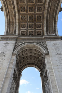 Details of the below part of arc de triomphe in paris, france