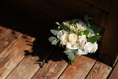 Close-up of white flowers on table