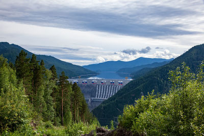 Dam of sayano-shushenskaya hydro power station on the river yenisei, khakassia, russia. 