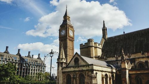 Low angle view of big ben against sky