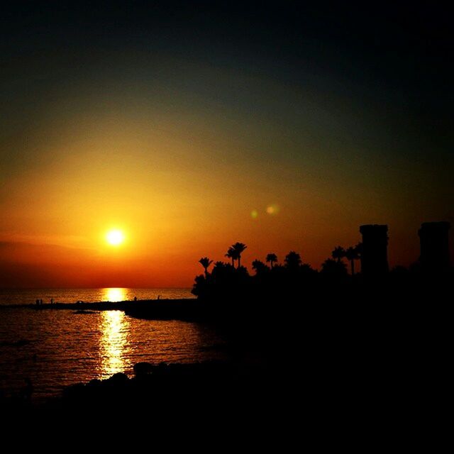 sunset, sun, sea, water, scenics, silhouette, tranquil scene, horizon over water, orange color, beauty in nature, tranquility, sky, idyllic, nature, reflection, sunlight, beach, outdoors, no people, copy space