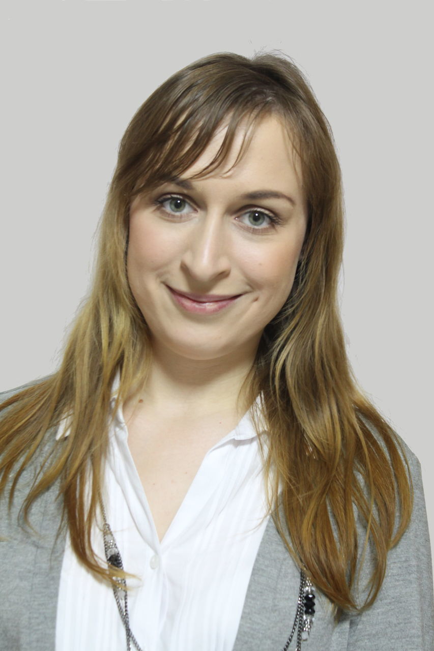 portrait, looking at camera, studio shot, smiling, only women, one woman only, toothy smile, long hair, confidence, adults only, one person, headshot, blond hair, front view, real people, happiness, beautiful woman, cheerful, white background, close-up, beauty, people, adult, day