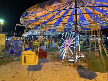 Ferris wheel at amusement park