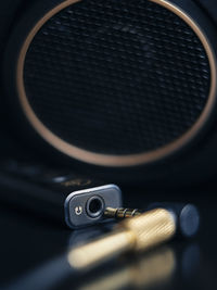 Open backed headphones with digital analogue converter and gold 3.5mm
