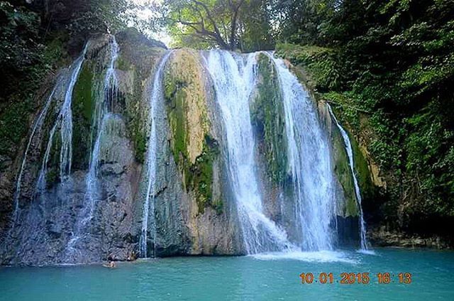 water, waterfall, motion, flowing water, flowing, beauty in nature, long exposure, scenics, waterfront, nature, tree, forest, rock - object, splashing, river, idyllic, rock formation, surf, day, outdoors