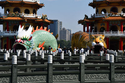 Dragon and tiger decoration on the temples at lotus pond in kaohsiung, taiwan