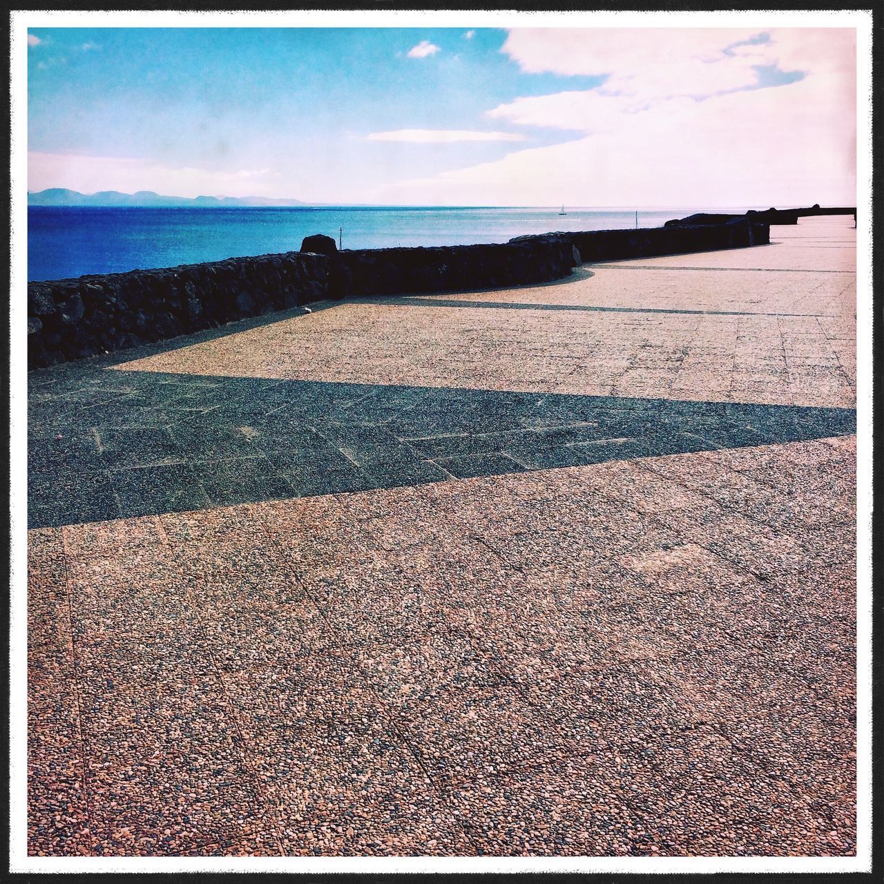 SCENIC VIEW OF BEACH