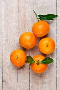 Directly above shot of oranges on table