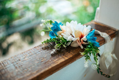 Close-up of white flower on table