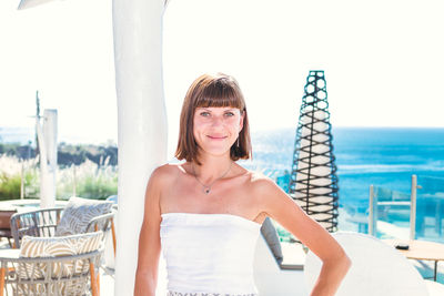 Portrait of a smiling young woman