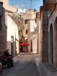 Narrow alley in city