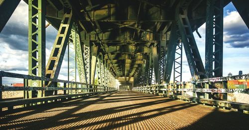 Empty metallic bridge