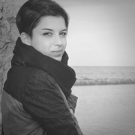 sea, lifestyles, water, casual clothing, leisure activity, person, standing, waist up, beach, three quarter length, horizon over water, portrait, looking at camera, young adult, front view, shore, young men, nature