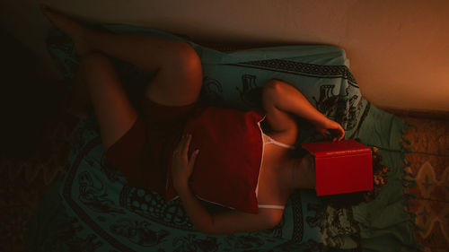 Cropped hands of woman holding toy blocks