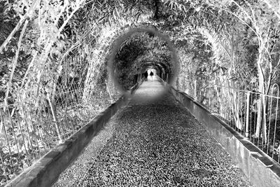 Tunnel