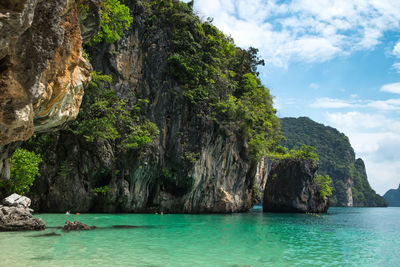 Phuk bia islands,hong island, krabi thailand