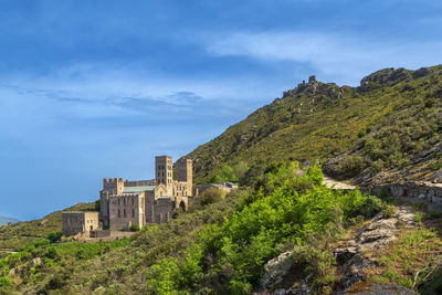 View of old ruins against sky