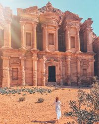 Petra ruins jordan 