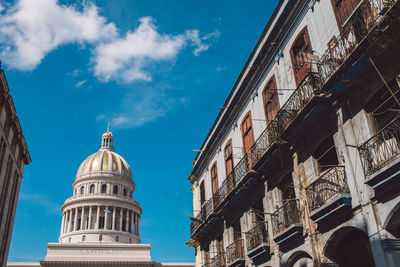 Capitol building in havana against the blue sky