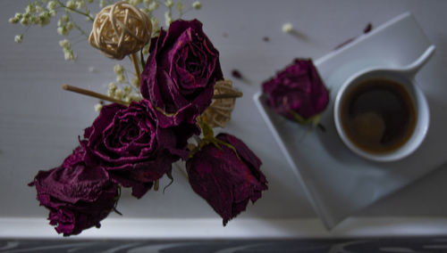 Close-up of rose bouquet on table