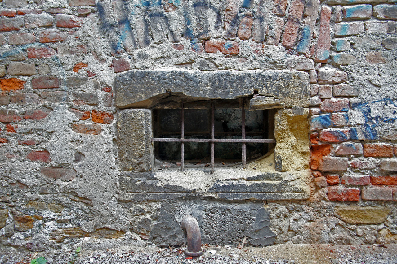 VIEW OF OLD BUILDING