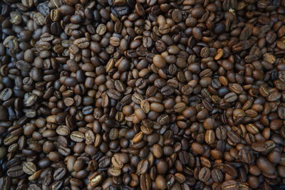 Closeup roasted coffee beans image