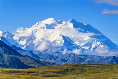 Scenic view at denali mountain peak in autumn