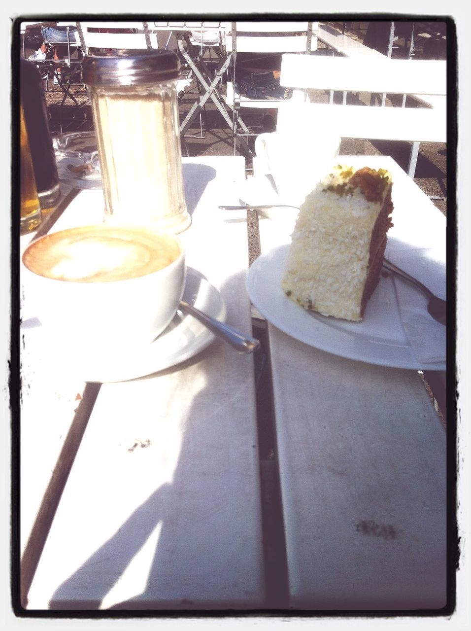 drink, food and drink, table, indoors, coffee cup, refreshment, coffee - drink, restaurant, transfer print, still life, saucer, day, coffee, chair, freshness, no people, cafe, close-up, sunlight, auto post production filter