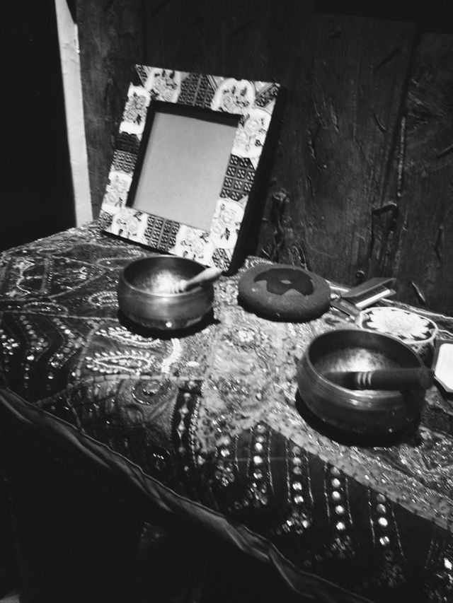 indoors, still life, high angle view, table, metal, close-up, old, no people, old-fashioned, retro styled, technology, container, abandoned, antique, equipment, obsolete, metallic, empty, machinery, absence