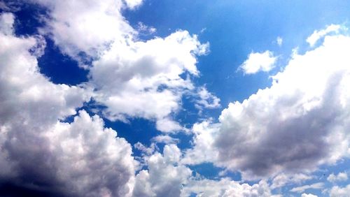 Low angle view of cloudy sky