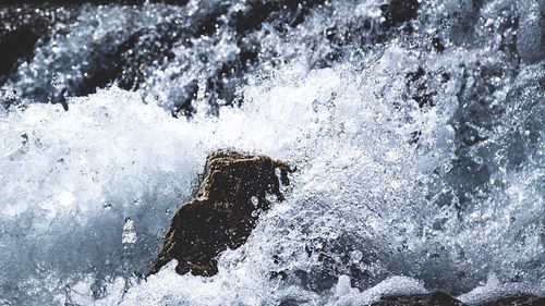 Waves splashing in water