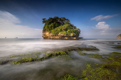 Scenic view of sea against sky