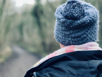 Knit hat and scarf