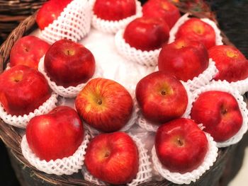 Close-up of apples in basket