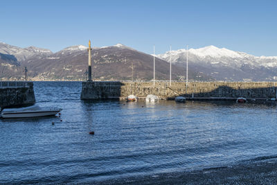 Lake maggiore with the snow-capped mountains in the background
