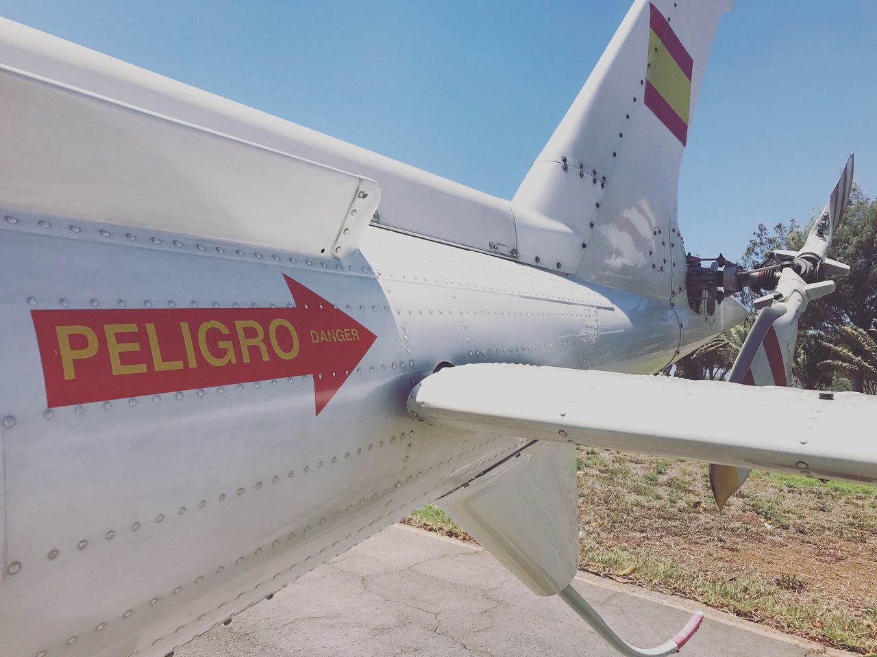 CLOSE-UP OF AIRPLANE WING