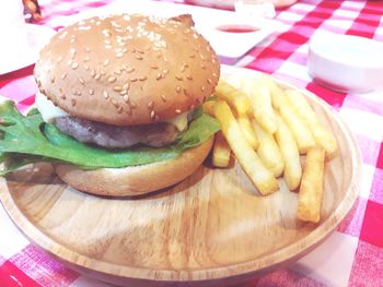 Close-up of burger in plate on table