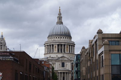 Low angle view of st. pauls cathedral against sky