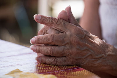 Close-up of hands on finger