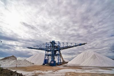  salt mountain against sky