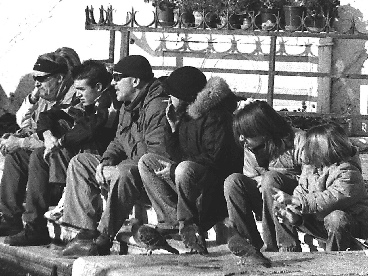 sitting, full length, real people, togetherness, men, day, large group of people, outdoors, adult, people