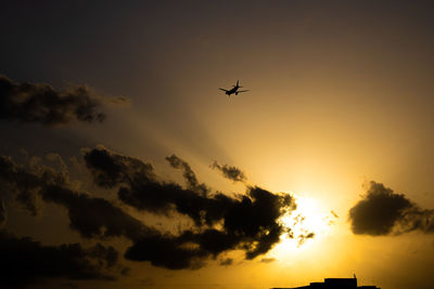 Lockdown sky photography